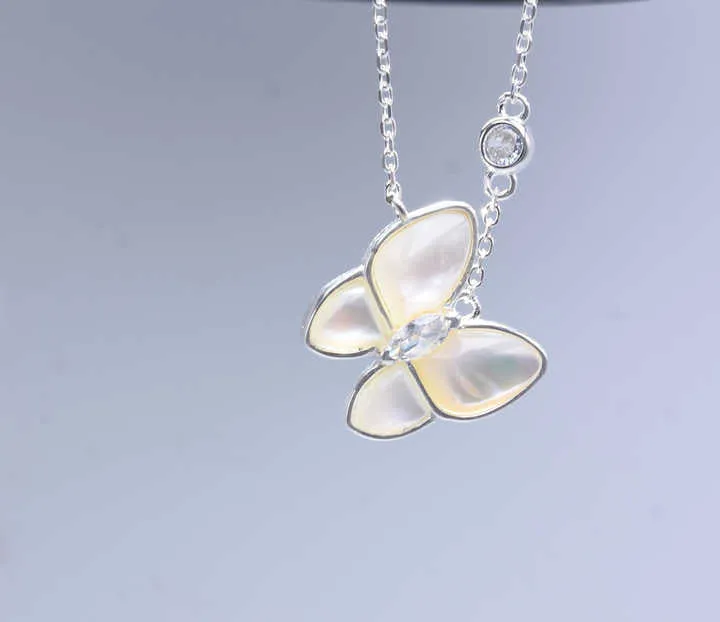 قلادة فراشة أنيقة-Elegant butterfly necklace