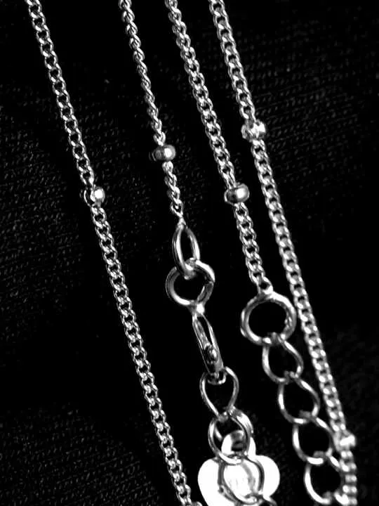قلادة أنيقة من الذهب-elegant gold necklace