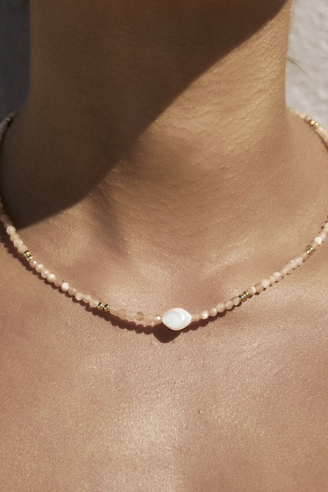 ARMS OF EVE MILA GEMSTONE AND PEARL CHOKER NECKLACE - GOLD