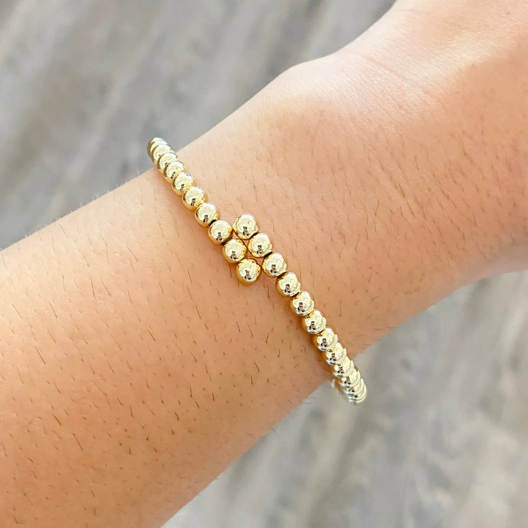 Bracelet in Gold Beaded Flexi Bracelet in Gold