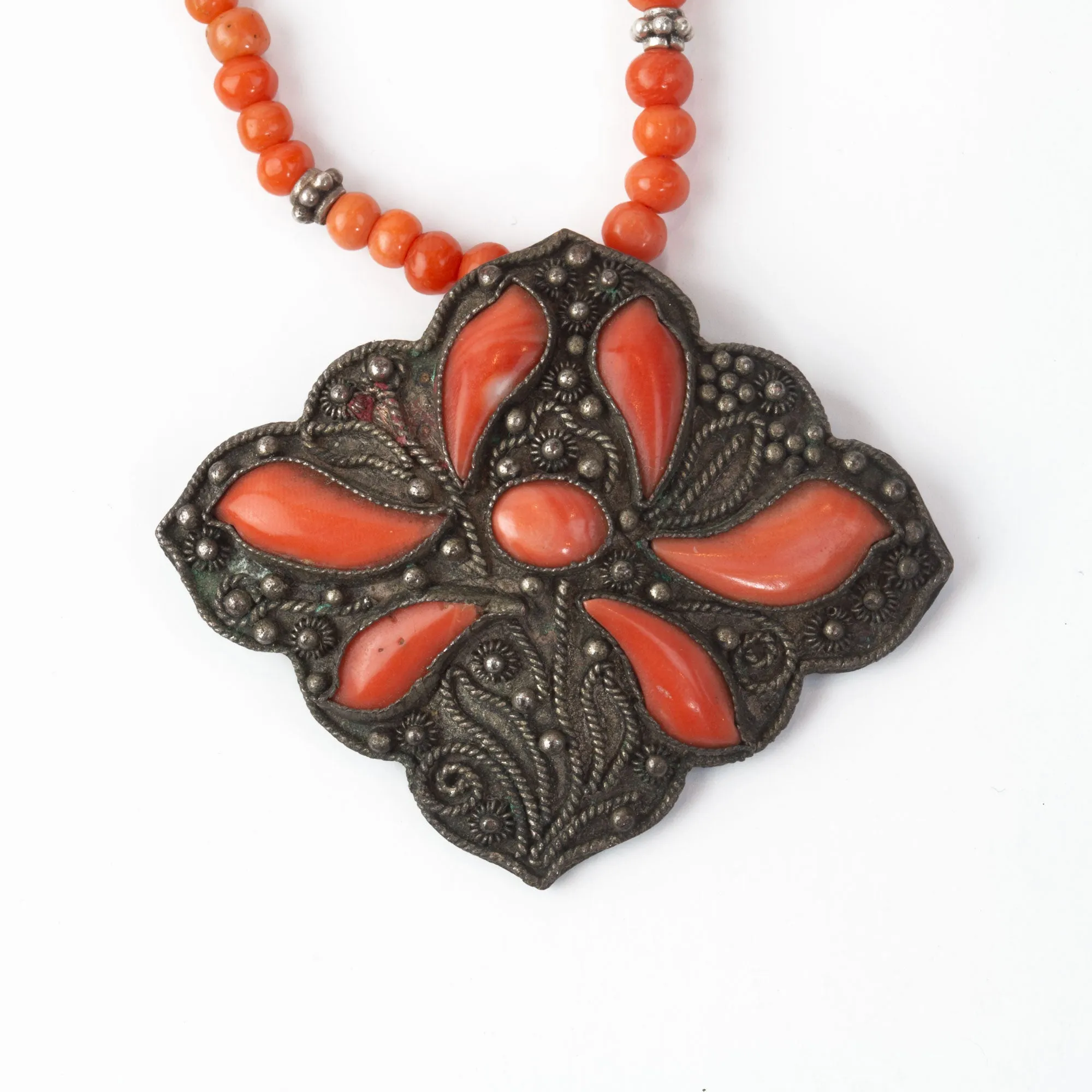 Mediterranean Coral Necklace with coral pendant, 18 inches. j-nlja917