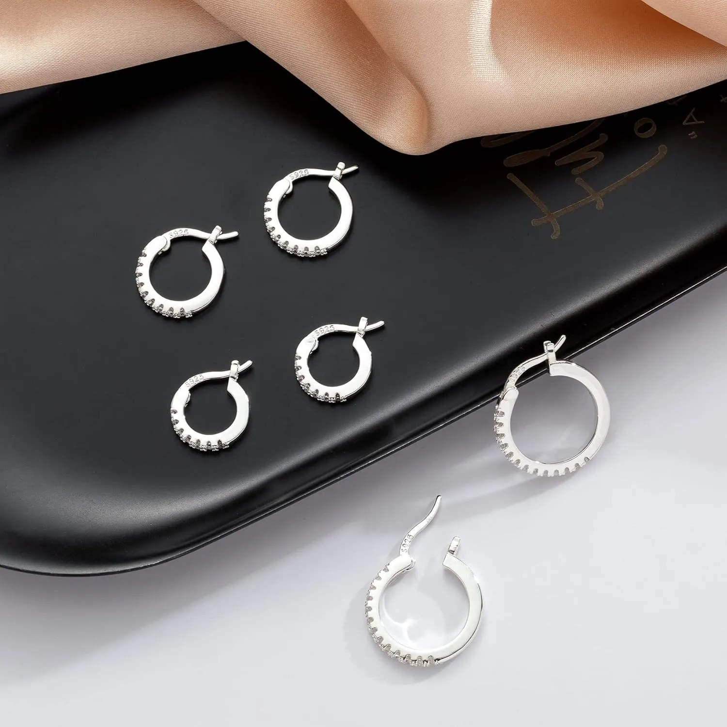 PABBEU Gold Hoop Earrings for Women Sterling Silver Post Small Gold Hoop Earrings 14k Real Gold Tiny Hypoallergenic Small Hoop Earrings Set for Women Men 13/15 /20mm