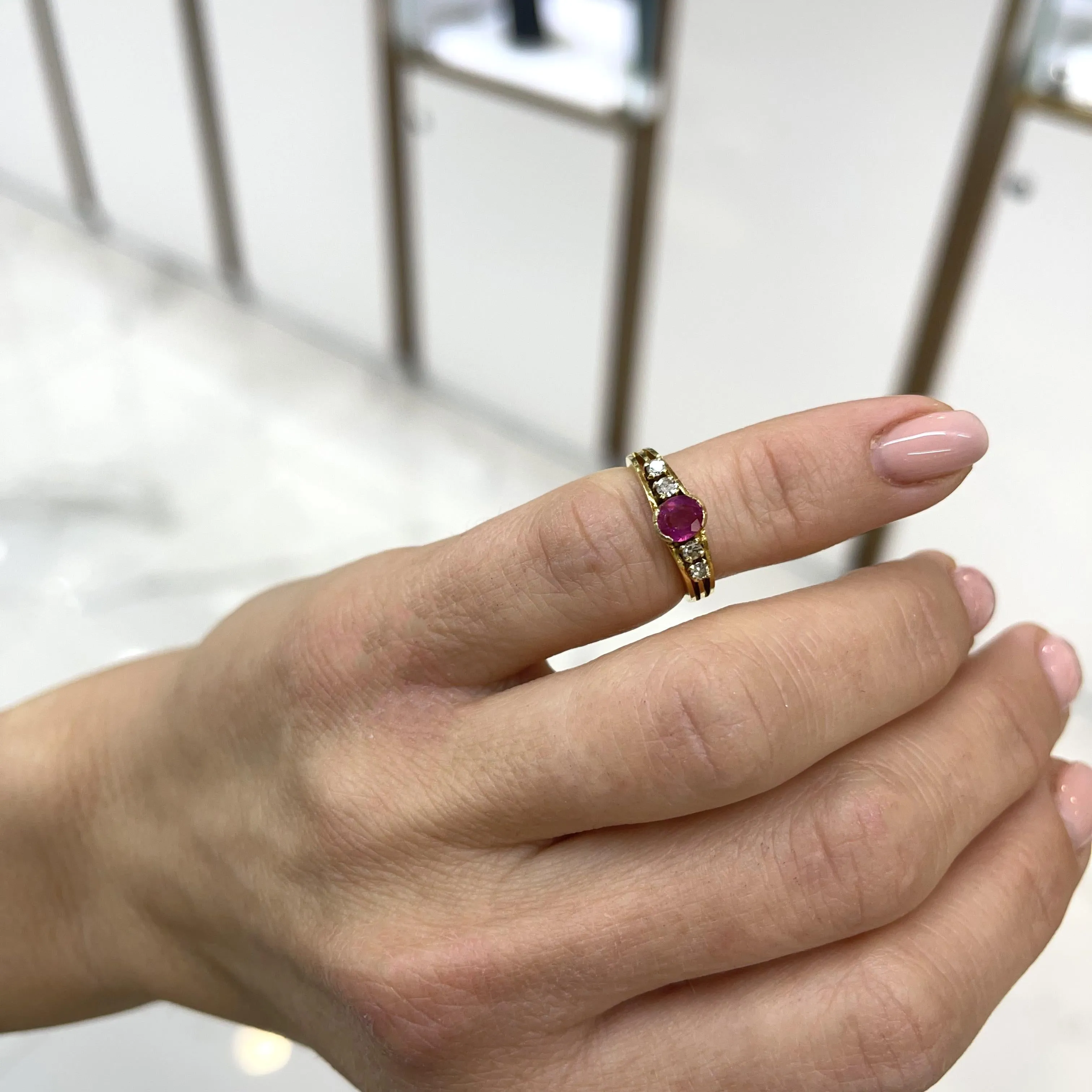 Vintage Ladies 18K Yellow Gold Pink Sapphire Diamond Cocktail Ring