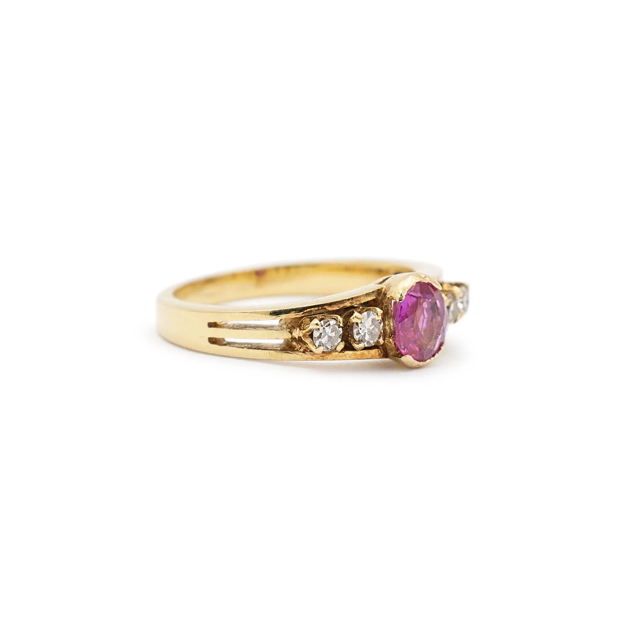 Vintage Ladies 18K Yellow Gold Pink Sapphire Diamond Cocktail Ring