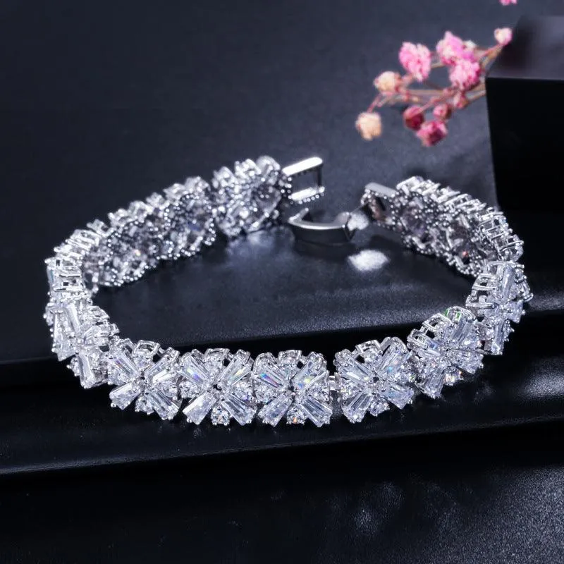 Women's Fashion Simple Copper Zircon Bracelet